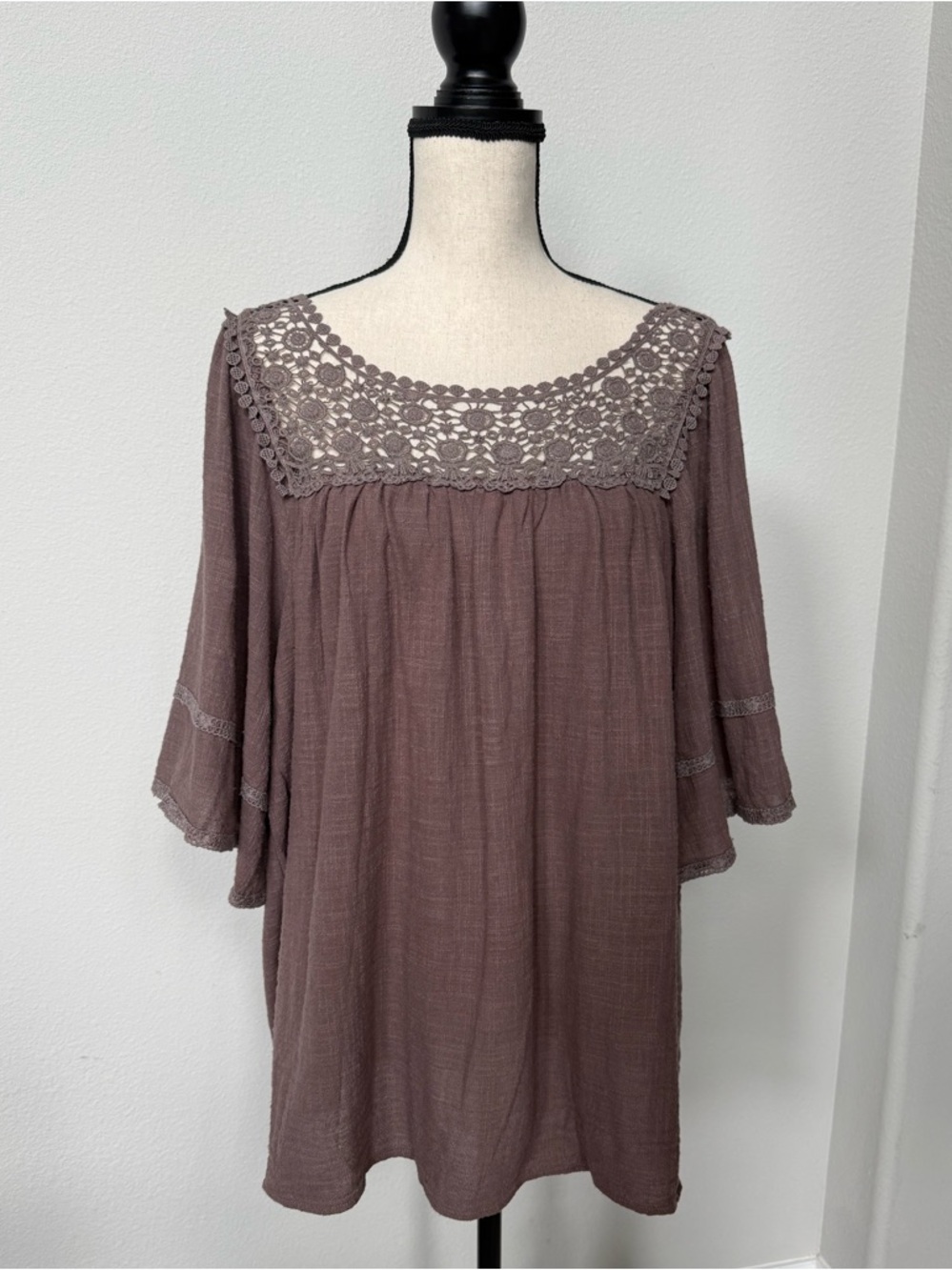 entro Crochet Yoke Peasant Tunic - Taupe